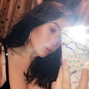 Meet your Posher, Lydia